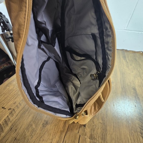Vtg AmeriBag The Healthy Back Bag Leather Sling Backpack Made In Usa main image 9